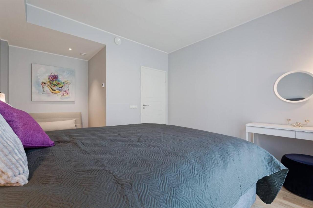 Central Apartments, Quiet With Free Parking And Ac. Tallinn Eksteriør billede