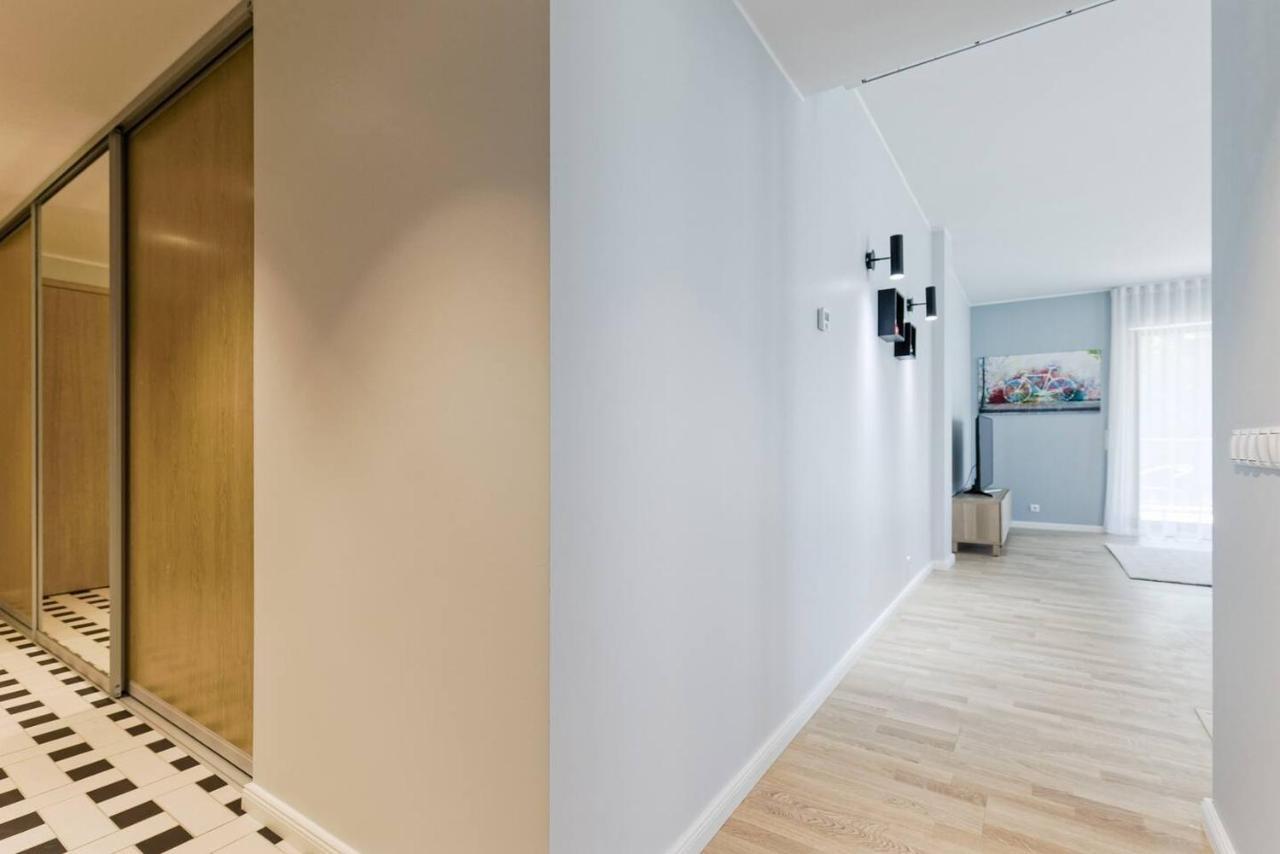 Central Apartments, Quiet With Free Parking And Ac. Tallinn Eksteriør billede