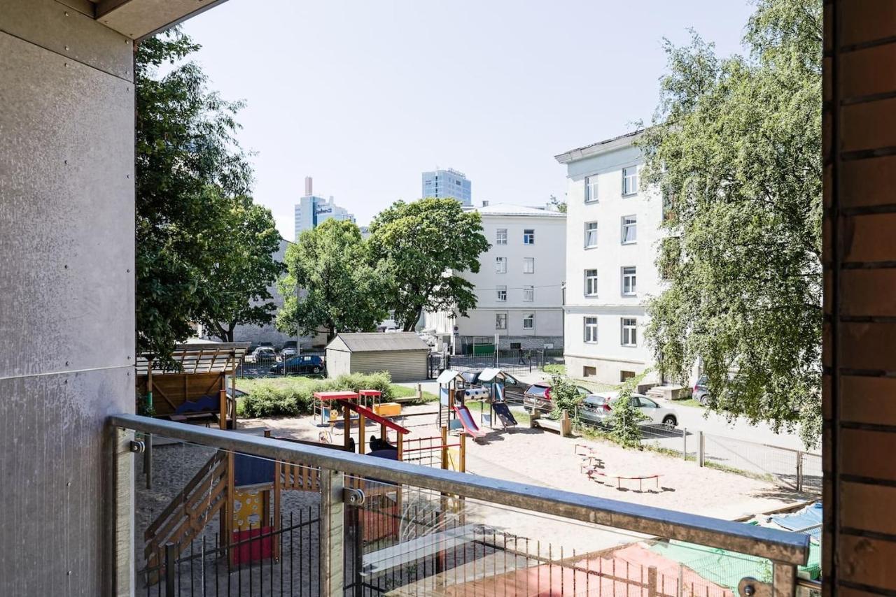 Central Apartments, Quiet With Free Parking And Ac. Tallinn Eksteriør billede
