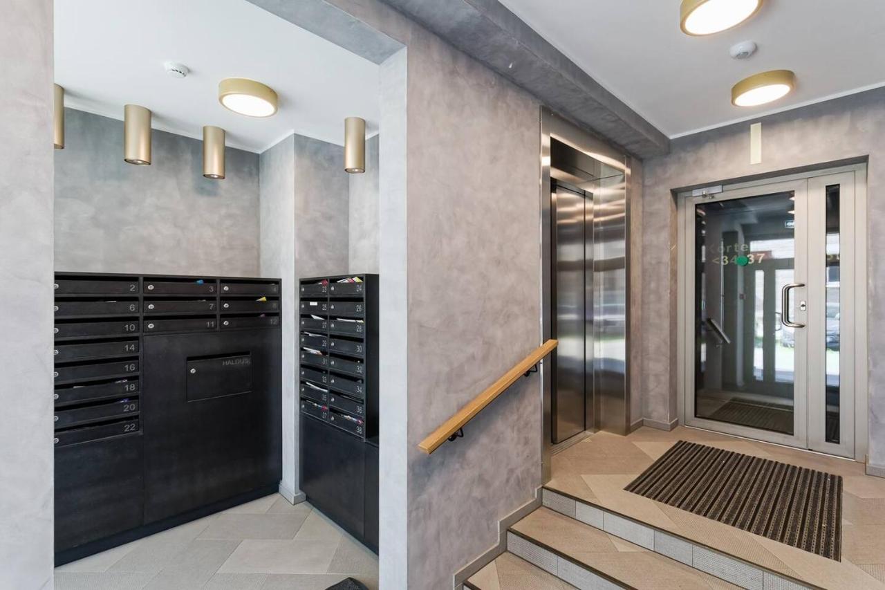 Central Apartments, Quiet With Free Parking And Ac. Tallinn Eksteriør billede