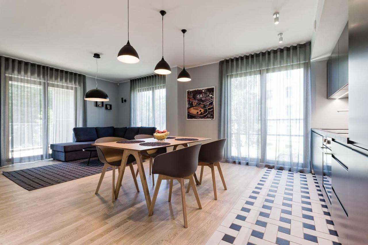 Central Apartments, Quiet With Free Parking And Ac. Tallinn Eksteriør billede